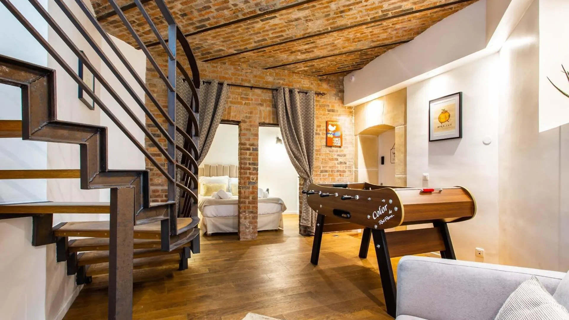 Authentic Apartment - 4Br-10P - Moulin Rouge باريس 0*,  فرنسا