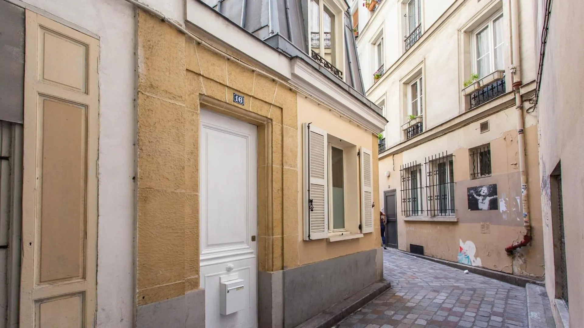 Authentic Apartment - 4Br-10P - Moulin Rouge باريس