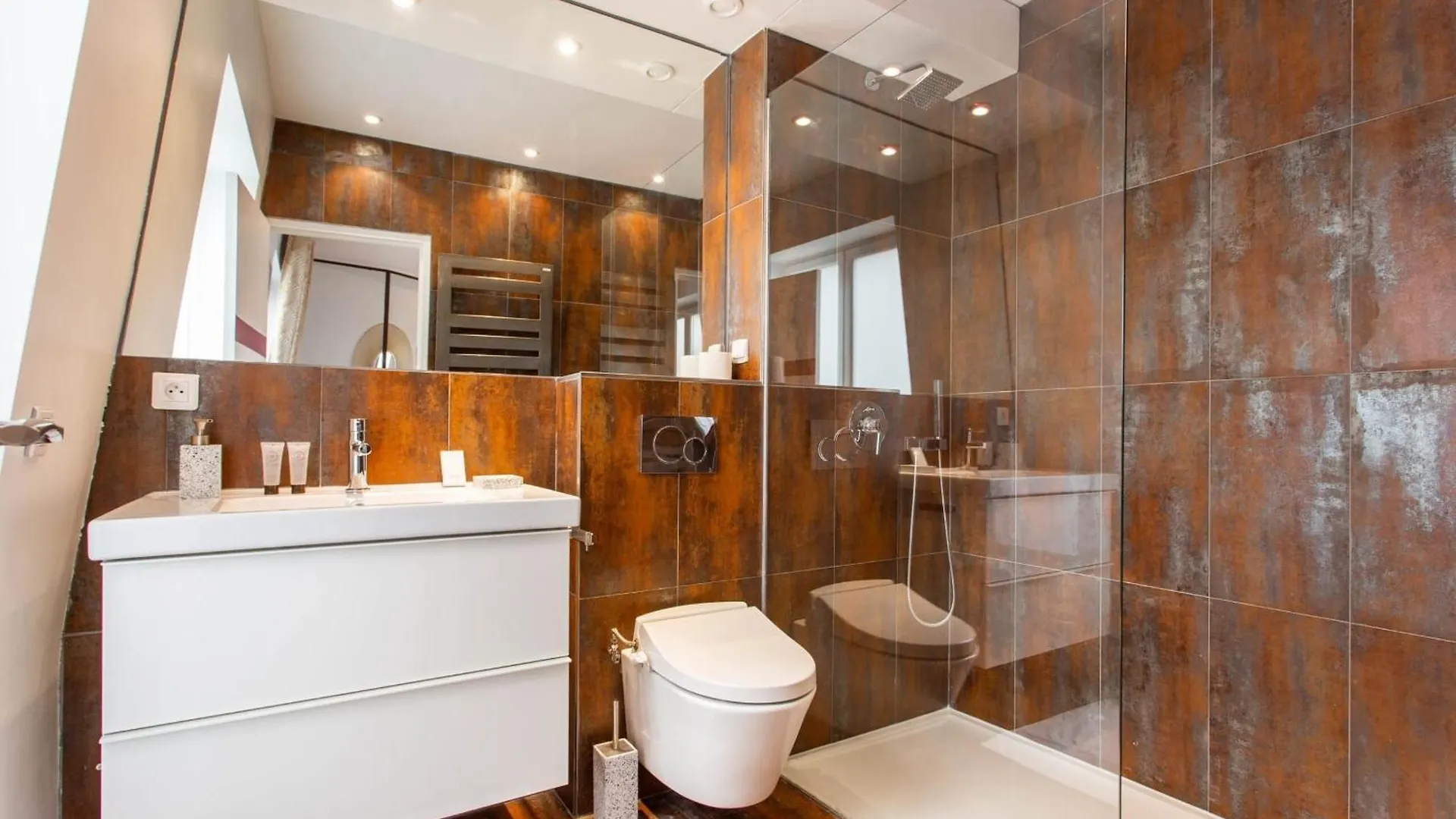 Authentic Apartment - 4Br-10P - Moulin Rouge باريس