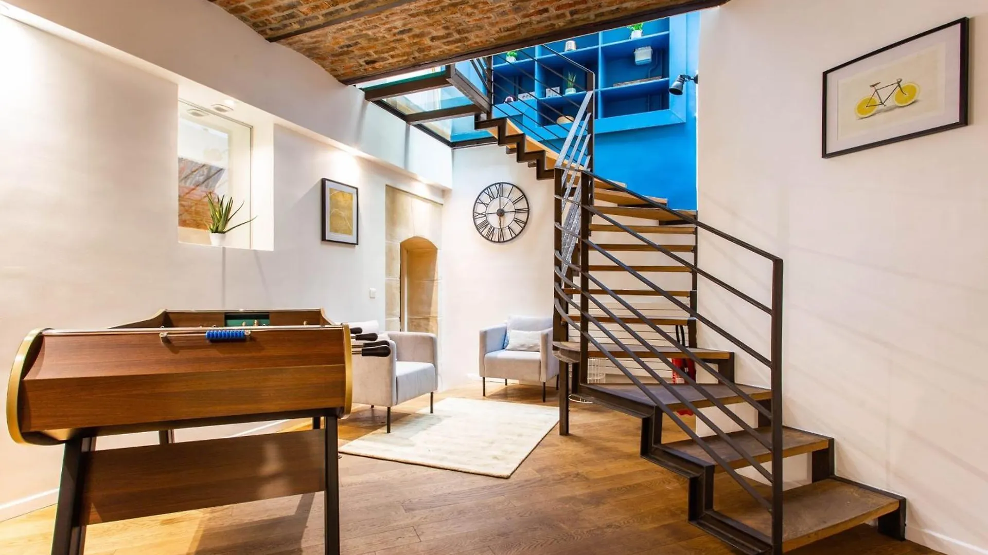 Authentic Apartment - 4Br-10P - Moulin Rouge Paris France